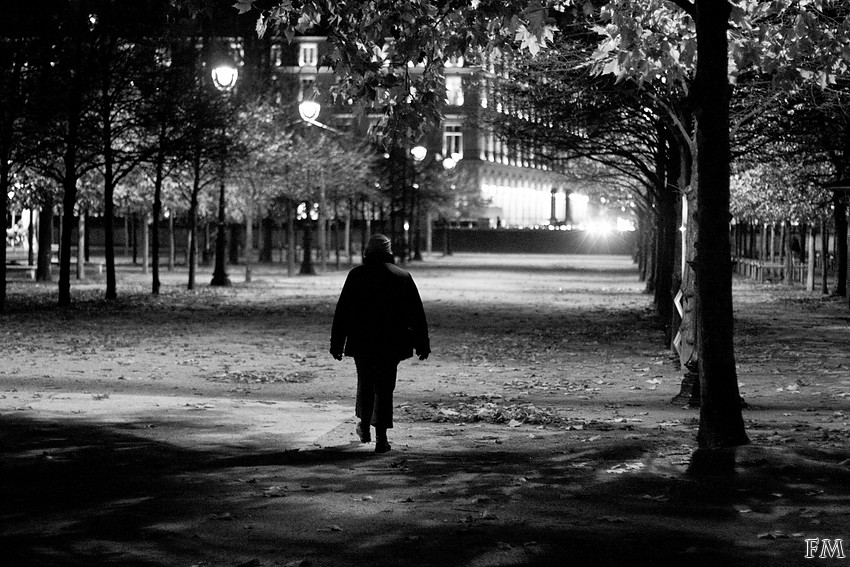 Ã€ la nuit tombÃ©e...
