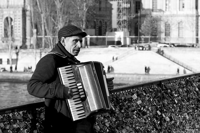 L'accordÃ©oniste du Pont des Arts