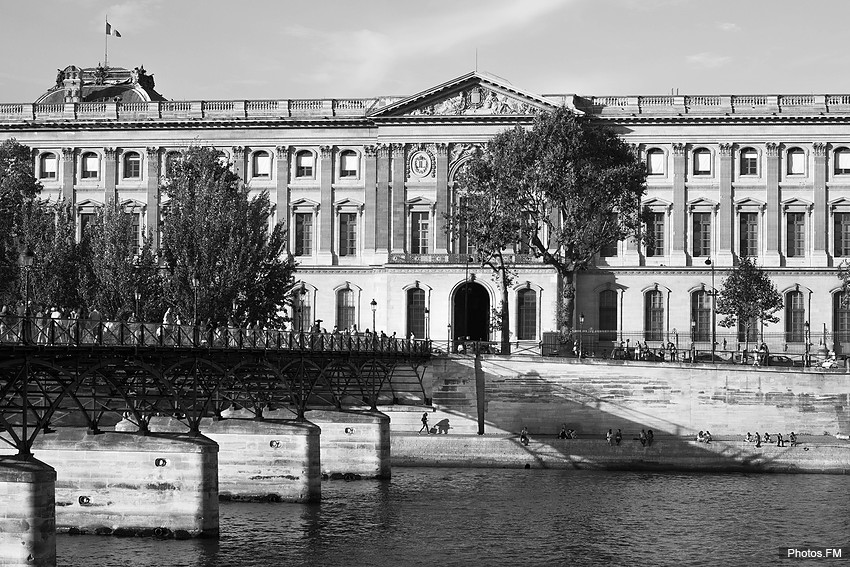 Le pont des Arts et le Louvre