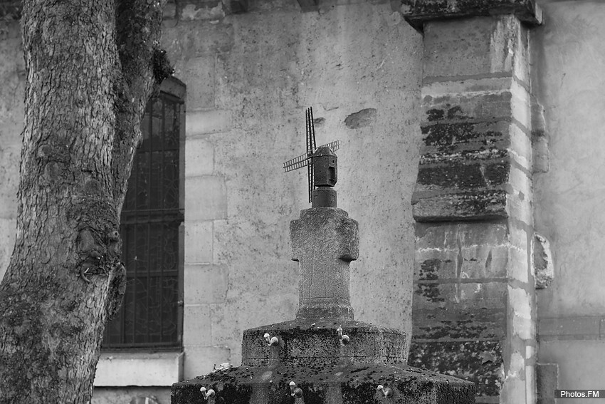 Sépulture des derniers meuniers de la Butte Montmartre  	 